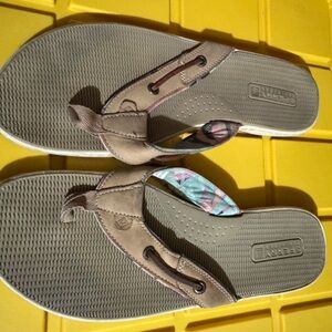 COPY - Sperry Tan Slippers with Textured Footbed